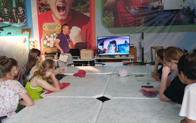 Проводники, по игролётам!