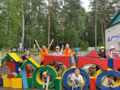  самое любимое место в лагере &laquo;Магистраль&raquo; у детей- это несомненно СПОРТШТАБ, и его площадка! В это место всегда бегут дети! В этом месте всегда много ребят, играют в настольный теннис, бильярд, шашки, занимаются на тренажерах и не только)! 