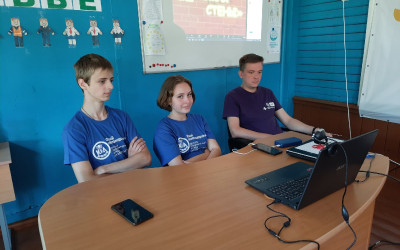 Наш тренер - Иван Дорогов