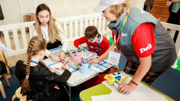 Железнодорожные вокзалы - для детей России!