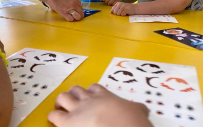 В МАДОУ детский сад 107 и МАОУ СОШ 167 (город Екатеринбург, городской летний лагерь "Родные истоки") прошла презентация "ЖЕЛЕЗНОДОРОЖНОЙ ИГРОТЕКИ".