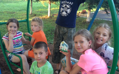 ДАВАЙТЕ ЗНАКОМИТЬСЯ!  ДОЛ "АЛЫЕ ПАРУСА" ПРИВЕТСТВУЕТ ВАС!