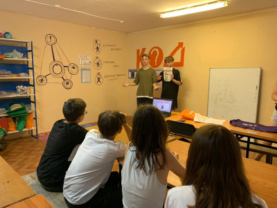 Я + ты + он + она + мы + они = вместе дружная лагерная СЕМЬЯ!