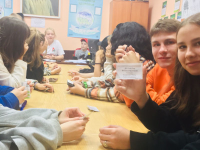 Участники программы "железное здоровье" проводят игру "День самоуправления"