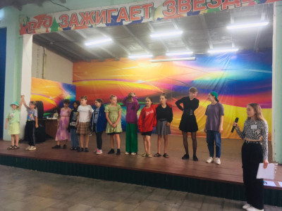 Участники программы "железное здоровье" проводят игру "День самоуправления"