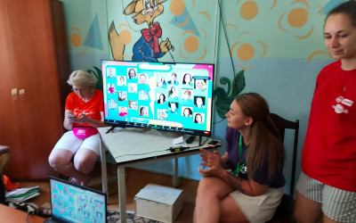 "Ломая стены"!