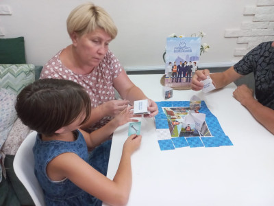 Играют все!