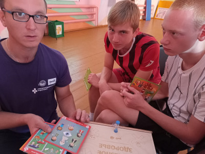 Железнодорожная игротека:тренер в деле!