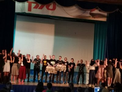 Мы живем в России