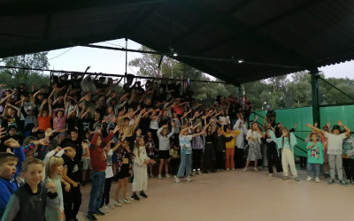 Мы поем сегодня песни!