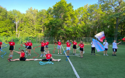 В ДОЛ "Орленок" прошло открытие спортивного фестиваля &laquo;Локобол-ДОЛ&raquo;.